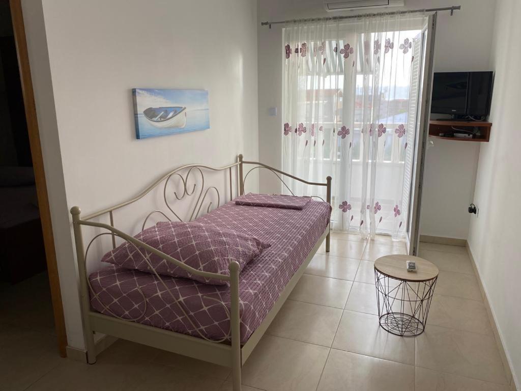 Apartmani Znaor Baška Voda Exteriör bild