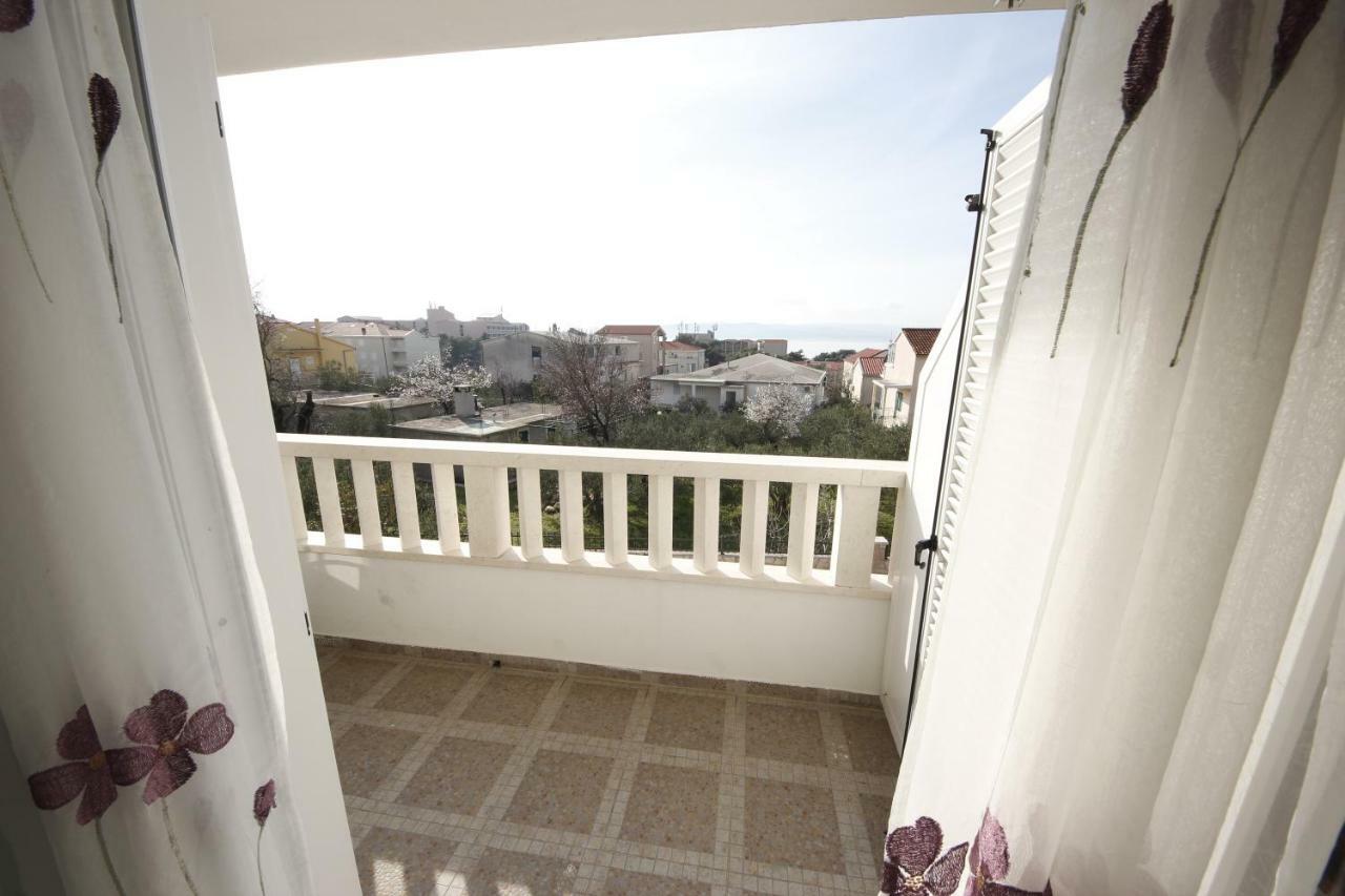 Apartmani Znaor Baška Voda Exteriör bild